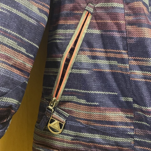 Gerry Snow Jacket - Picture 4 of 10